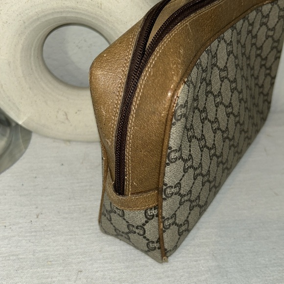 GUCCI GG Plus Monogram Large Leather and Canvas Clutch Bag - Picture 5 of 13